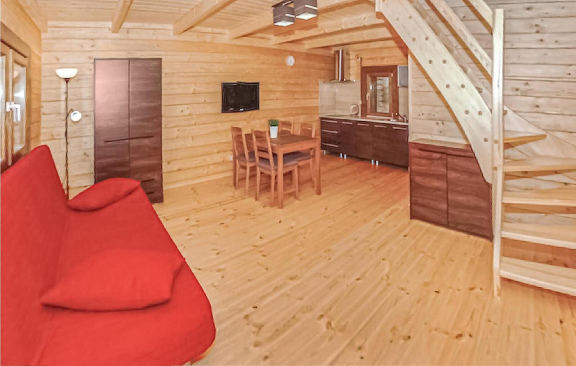 Awesome Home In Jaroslawiec With Wifi Bagian luar foto