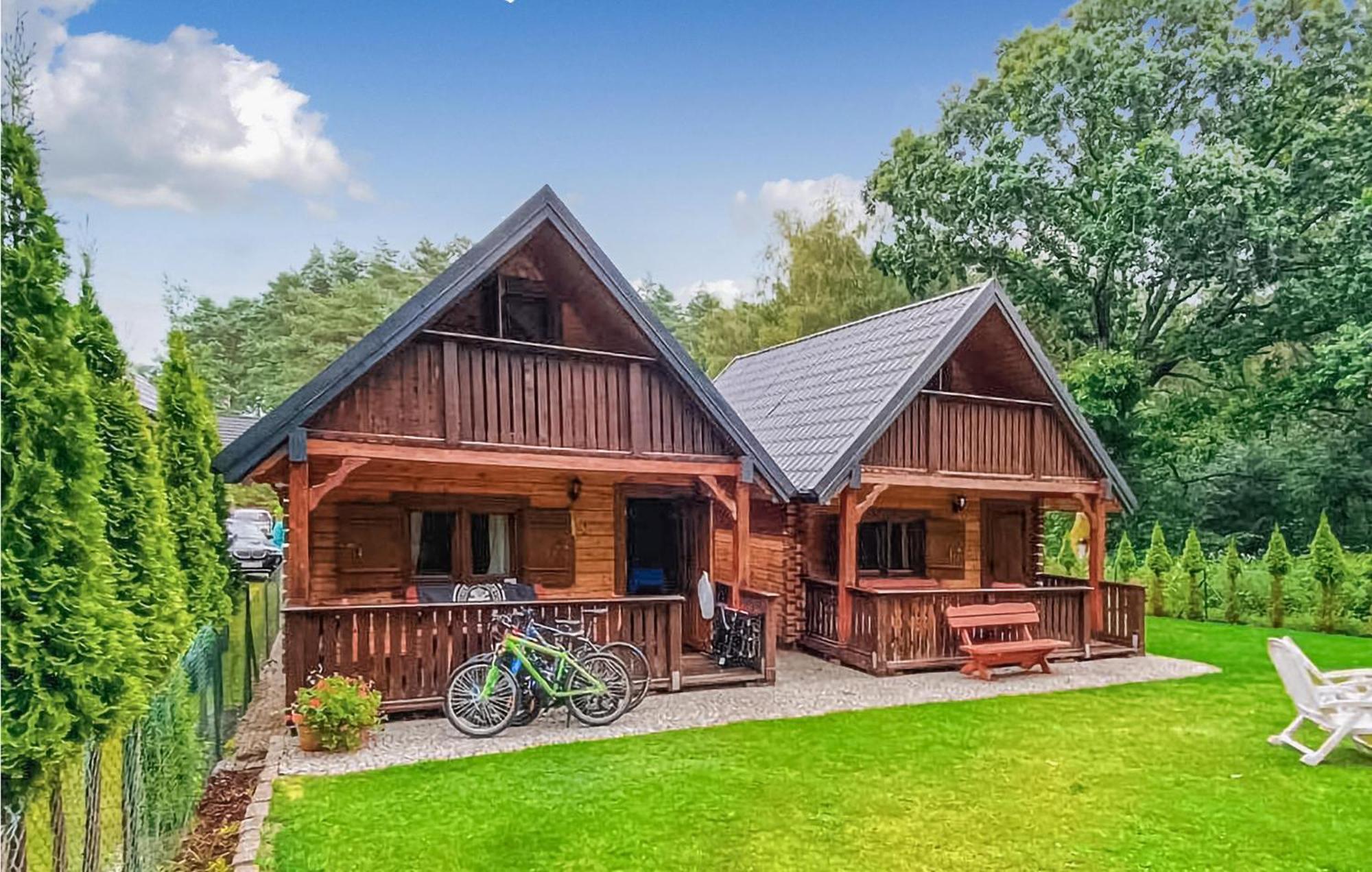 Awesome Home In Jaroslawiec With Wifi Bagian luar foto