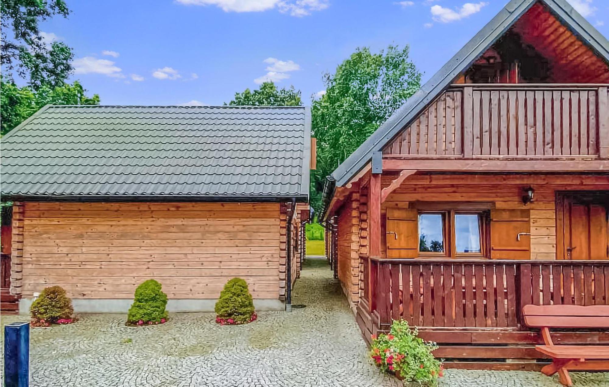 Awesome Home In Jaroslawiec With Wifi Bagian luar foto